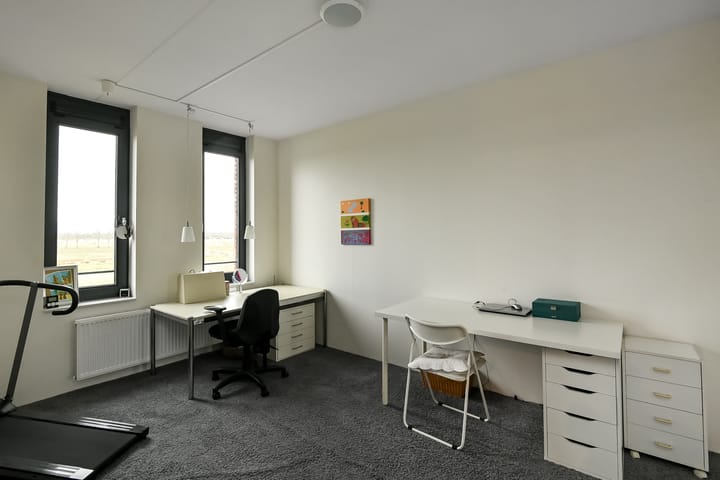 Photo 28 of Juno 167