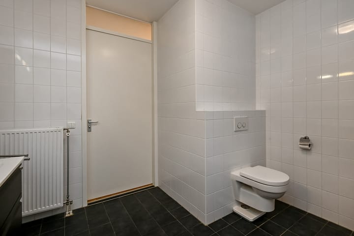 Photo 35 of Juno 167