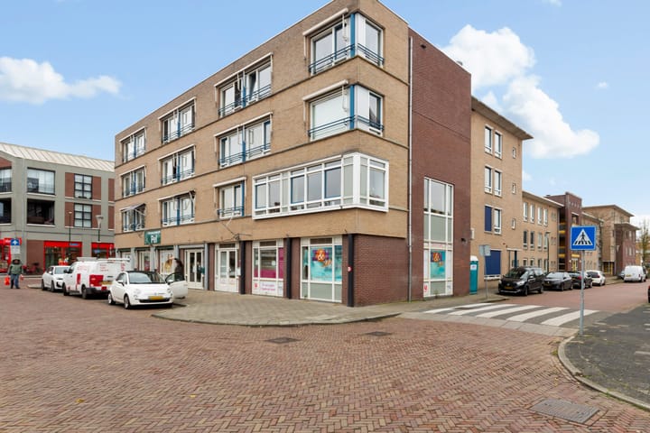 Photo 37 of Gerard Doustraat 18