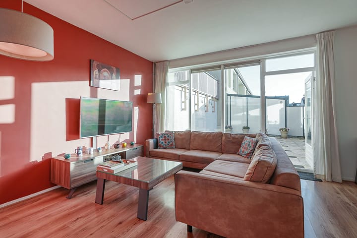 Photo 3 of Pieter Postsingel 68