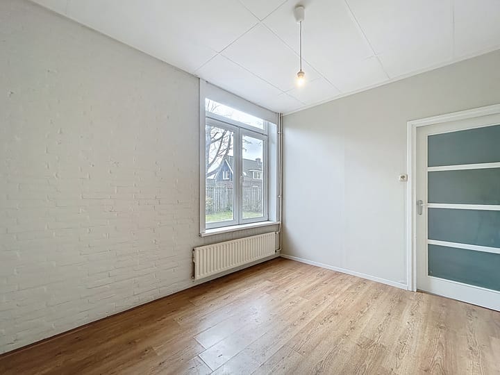 Photo 38 of Dorpsplein 4