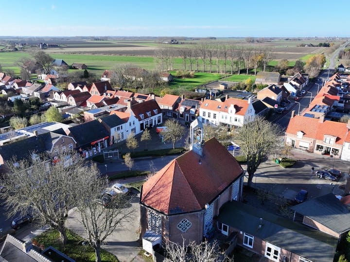 Photo 47 of Dorpsplein 4