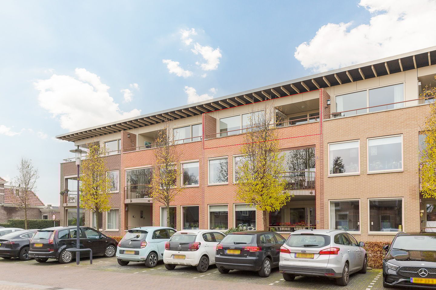 Photo 1 of Dr. Beelstraat 38