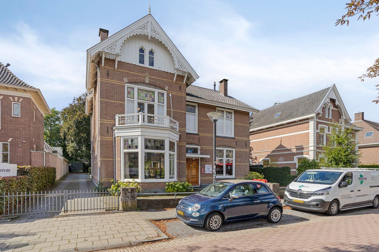 View photo 2 of Stadsring 101-103