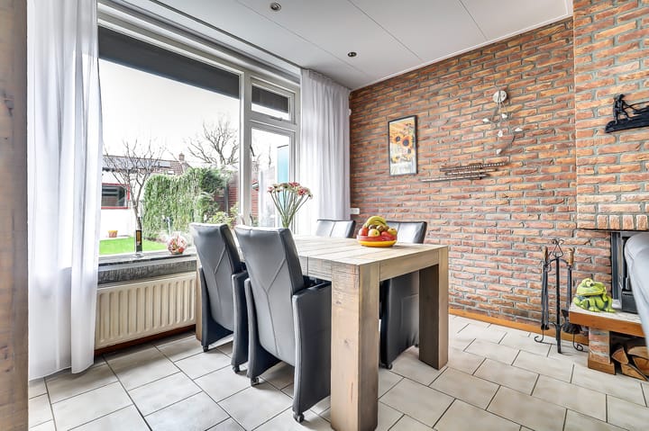 Foto 10 van Waalstraat 15