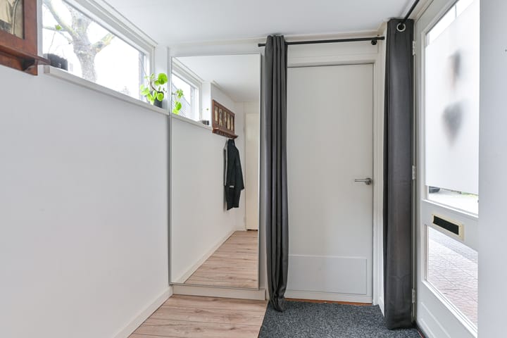 Foto 5 van Behringhof 39