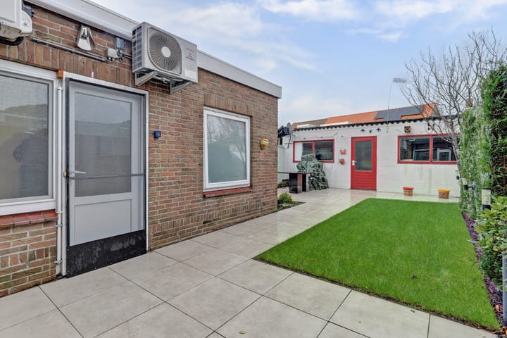 Foto 25 van Waalstraat 15