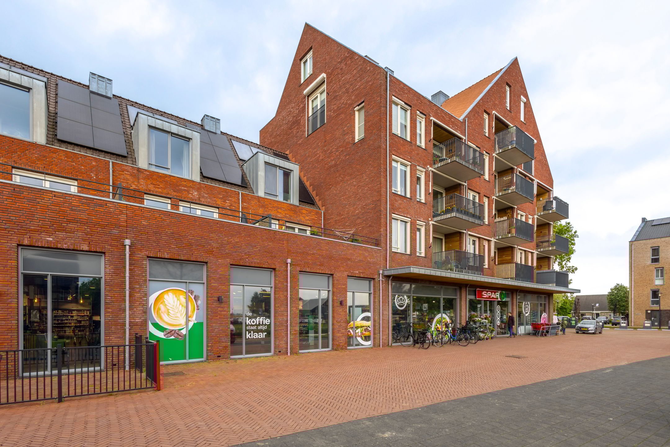 Photo 36 of Menno van Coehoornsingel 33