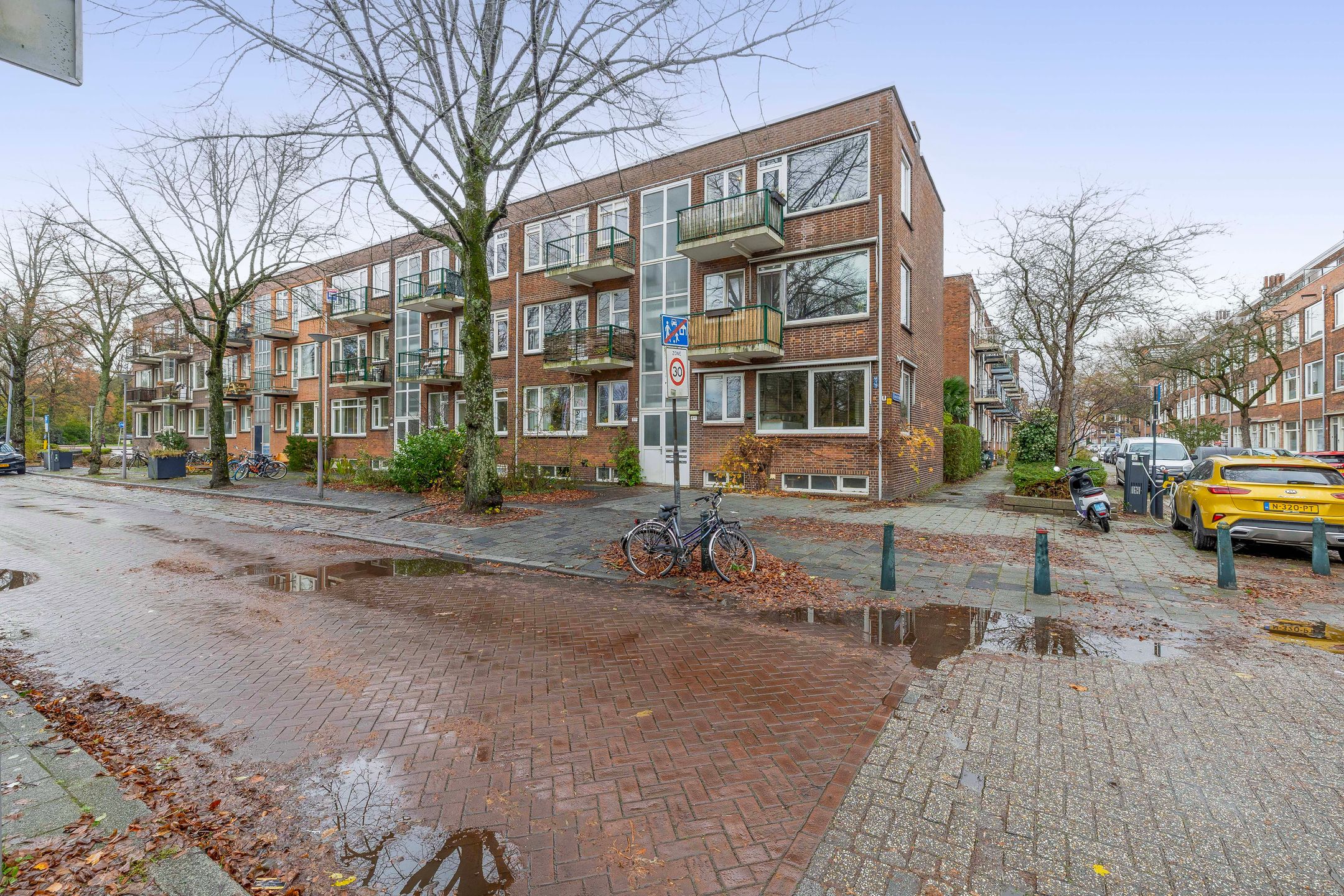 Photo 24 of Vroesenlaan 7-C