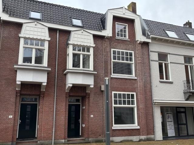 Tussenwoning aan Honigmannstraat 53, Heerlen