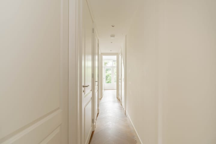 Foto 5 van Montelbaanstraat 11-H