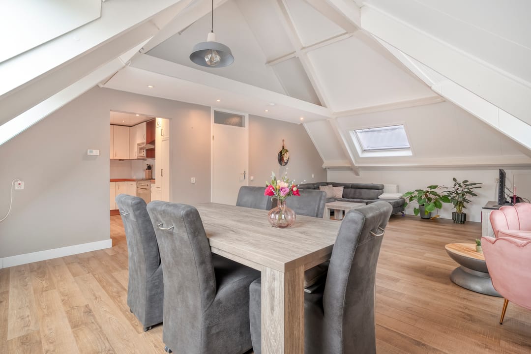 Foto 16 van Roggestraat 2