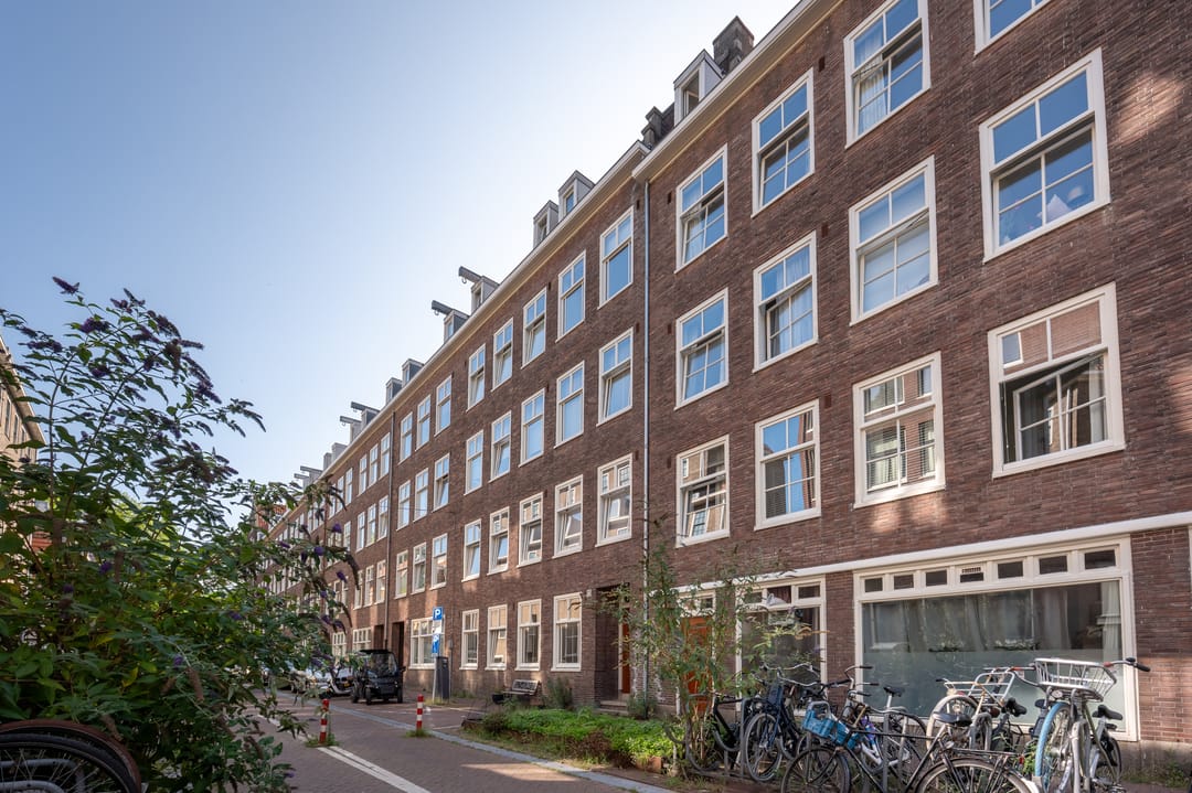 Photo 23 of Montelbaanstraat 11-1