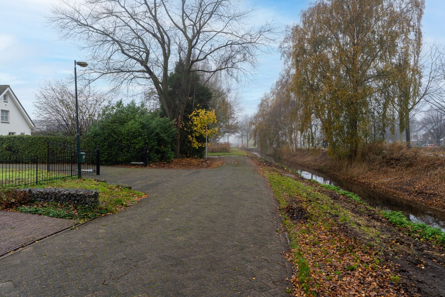 View photo 3 of Wilgenweg 2-B