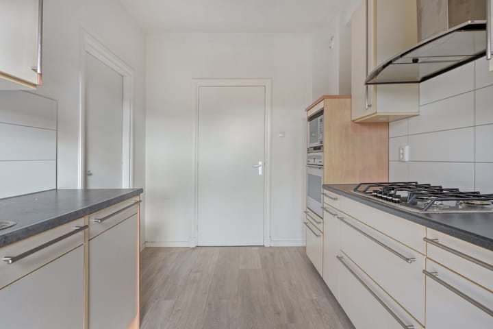 Foto 10 van Voortstraat 7