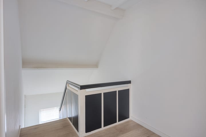 Foto 13 van Voortstraat 7