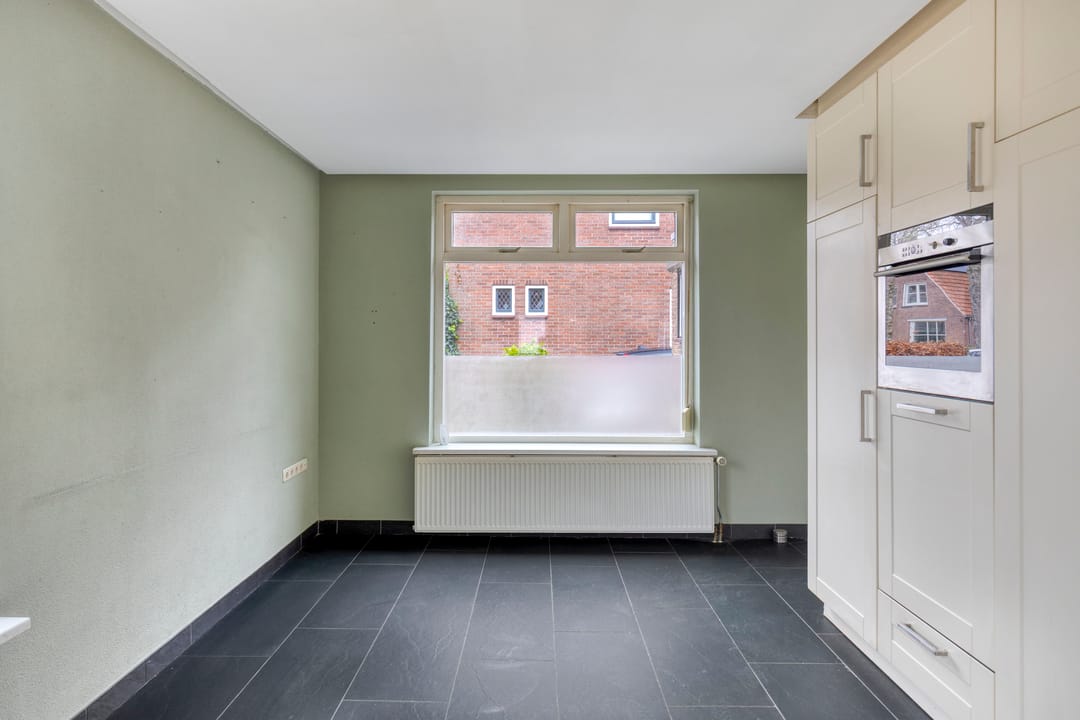 Photo 17 of Hovenstraat 8