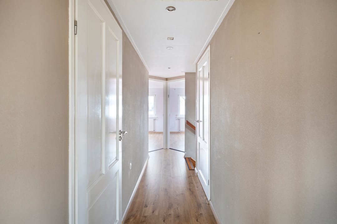 Photo 22 of Hovenstraat 8