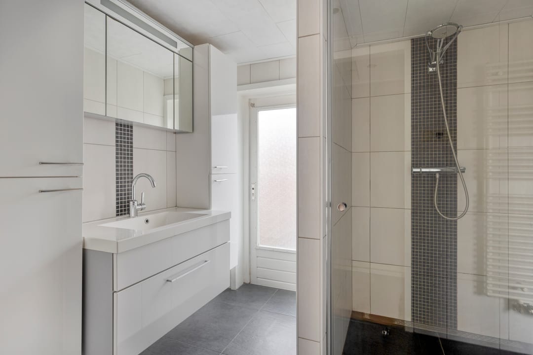 Photo 26 of Hovenstraat 8