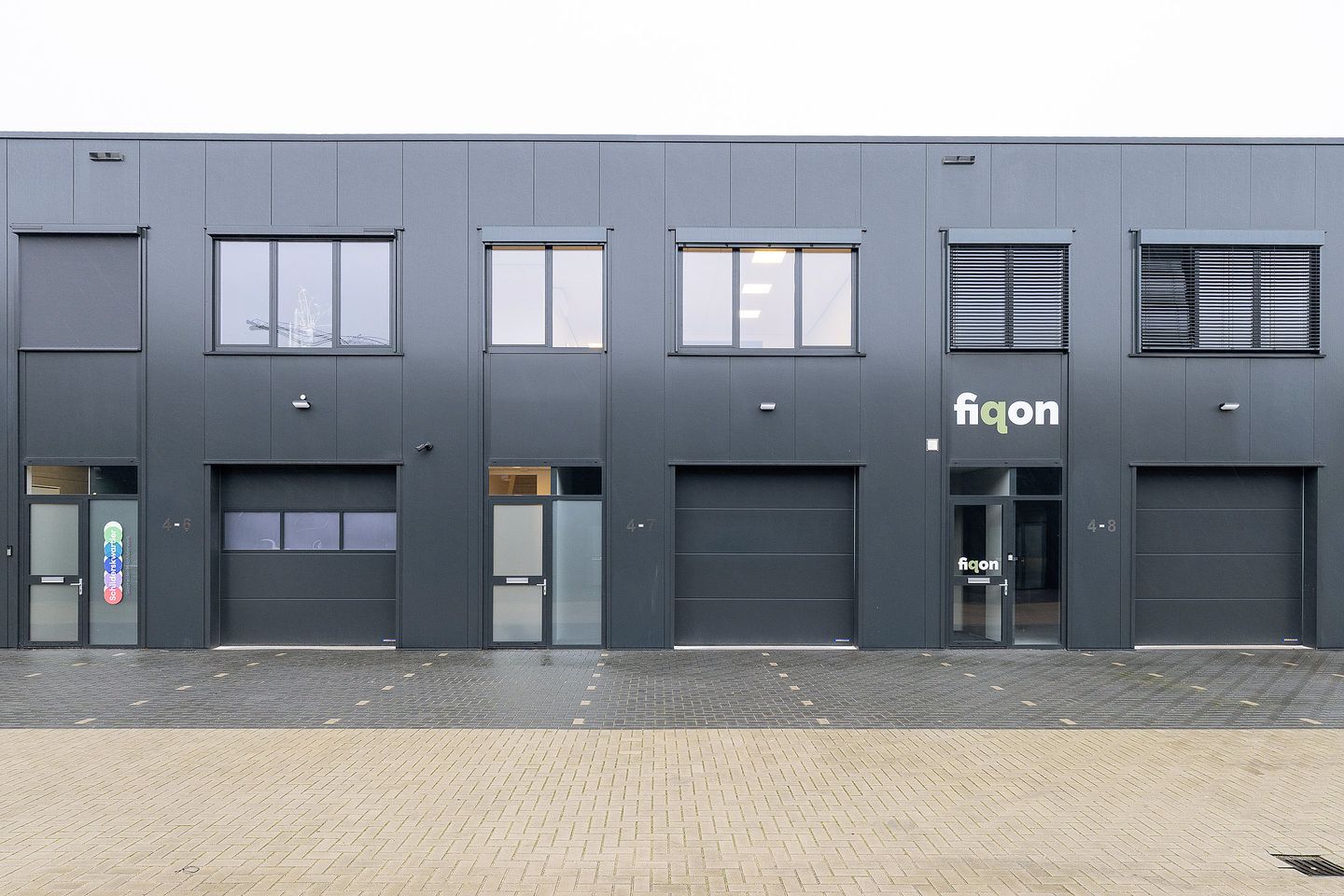 Bekijk foto 1 van Verlengde Parallelweg 4-07