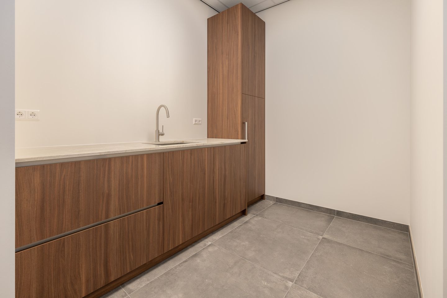 Bekijk foto 3 van Verlengde Parallelweg 4-07