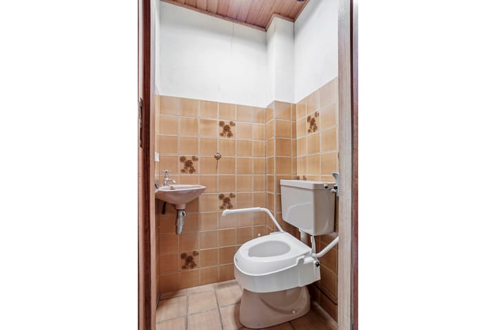 Photo 5 of Ambachtsherenweg 74