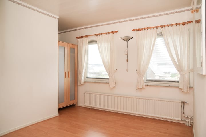 Photo 37 of Beatrixstraat 50