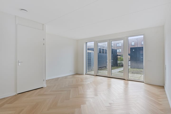 Photo 5 of Stevensweertstraat 32