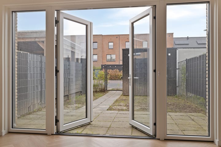 Photo 6 of Stevensweertstraat 32