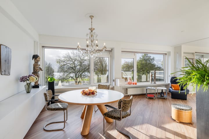 Photo 19 of Olivier van Noortlaan 72