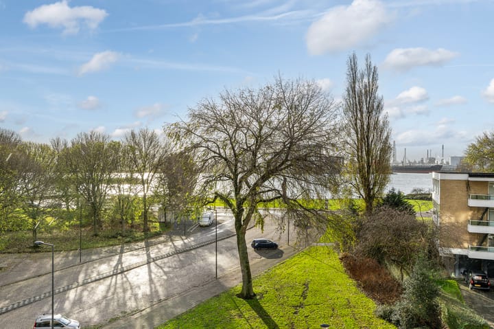 Photo 30 of Olivier van Noortlaan 72