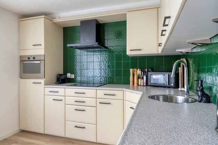 Photo 12 of Raadhuisstraat 9-A