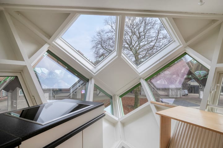 Foto 16 van Piet Blomplein 1