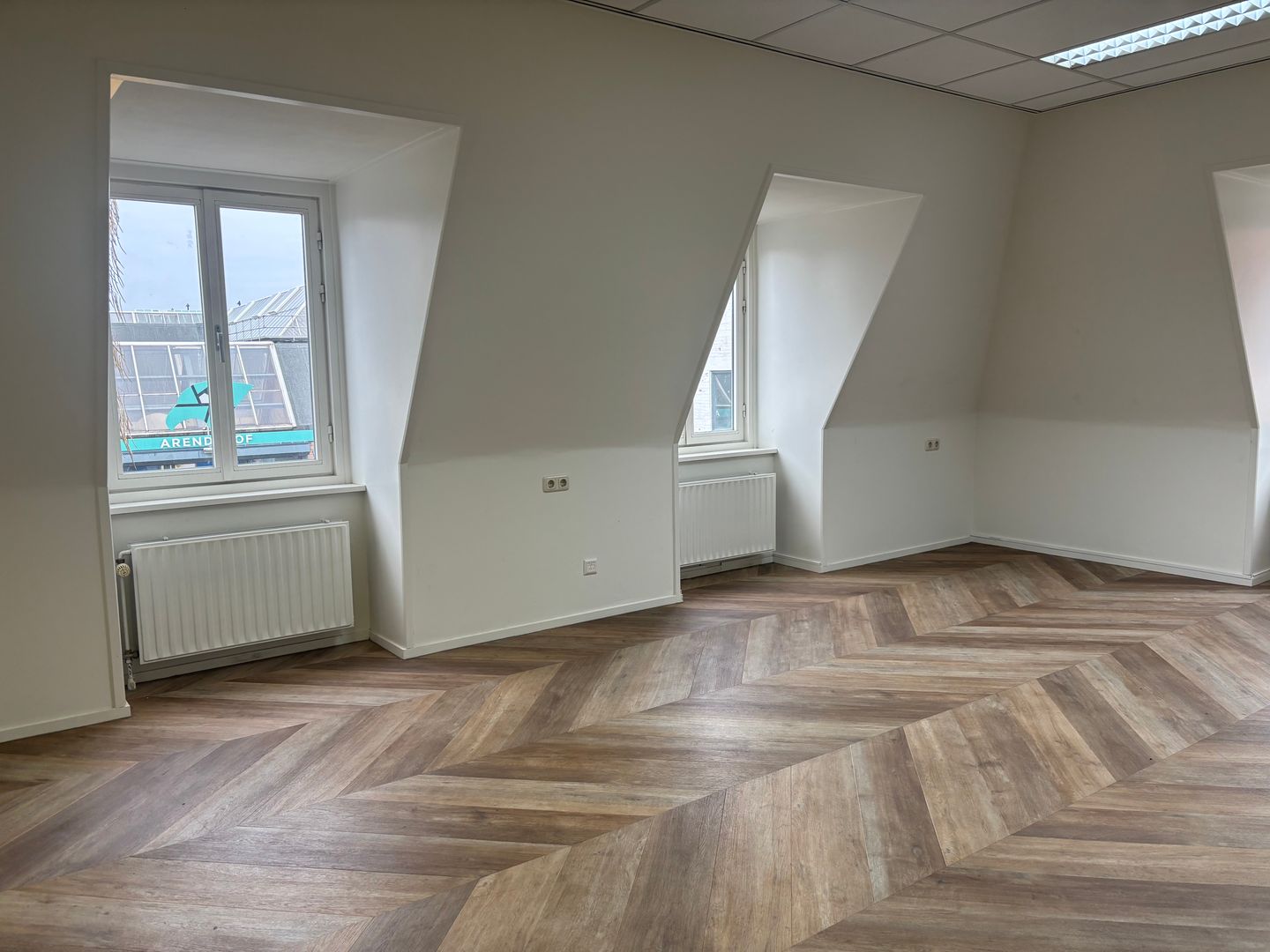 Bekijk foto 2 van Heuveleind 7