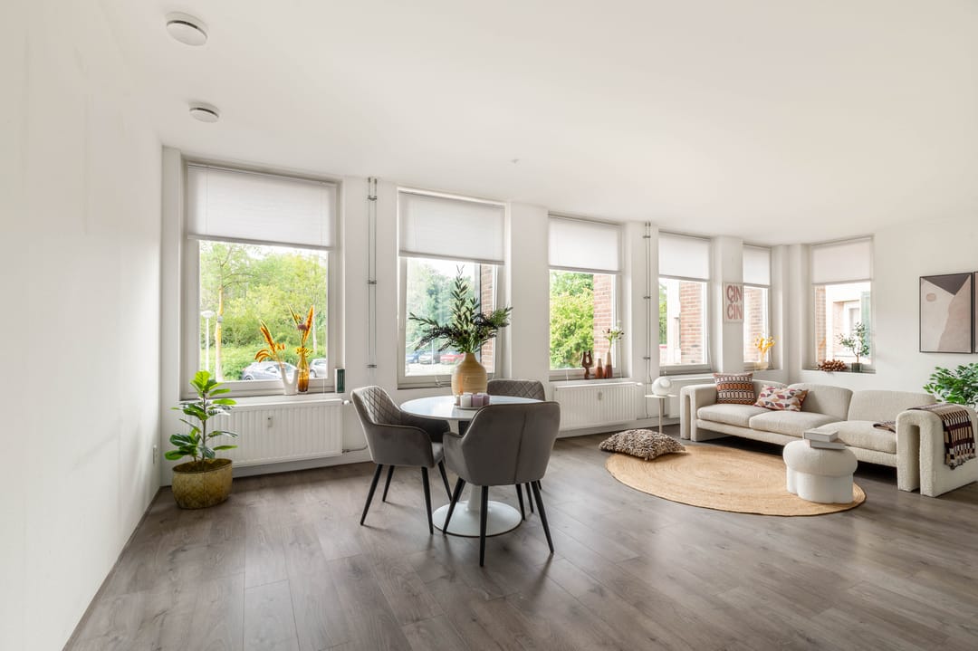 Foto 1 van Rogier van der Weydestraat 1-B15