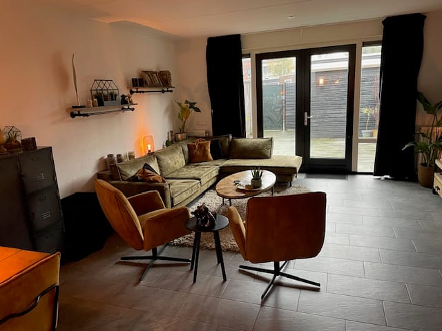 Foto 4 van Huurdemanskamp 37