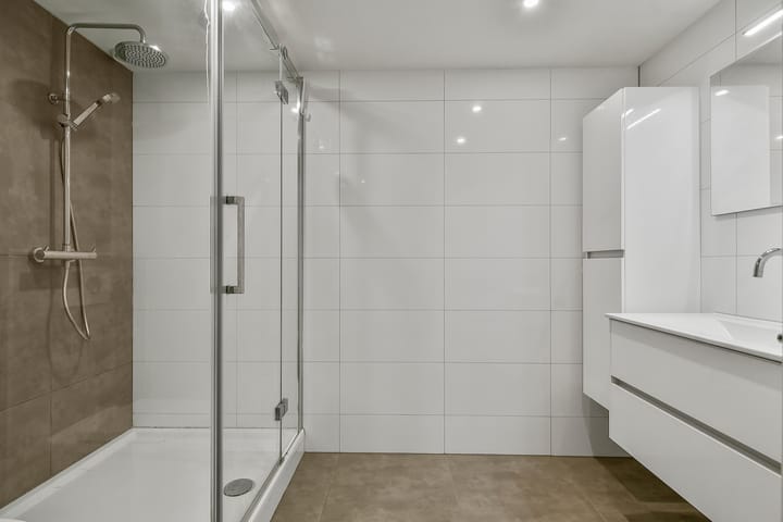 Photo 13 of Wagenweg 84