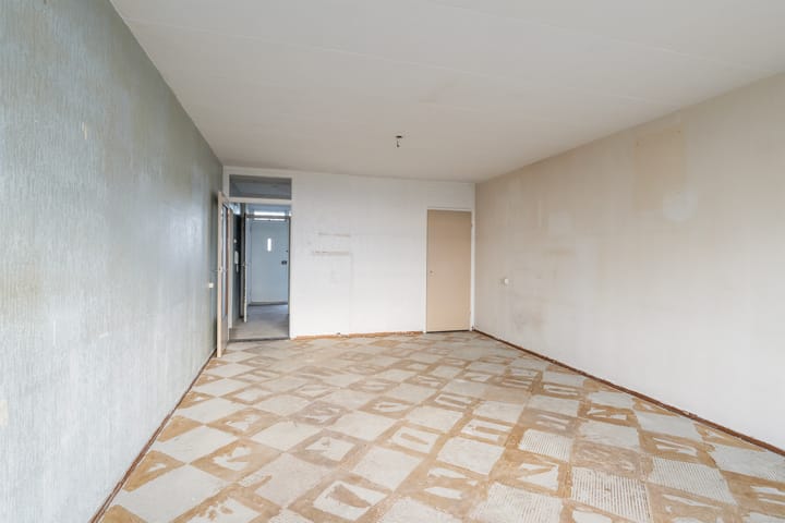 Photo 6 of Buizerdstraat 204