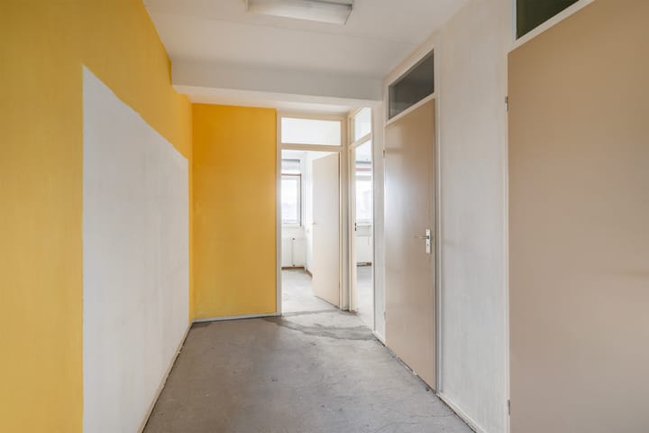 Photo 14 of Buizerdstraat 204