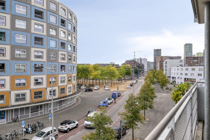 Photo 18 of Lodewijk Pincoffsweg 43