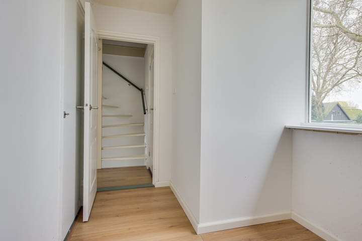 Photo 20 of Burgemeester van Rijswijkstraat 3