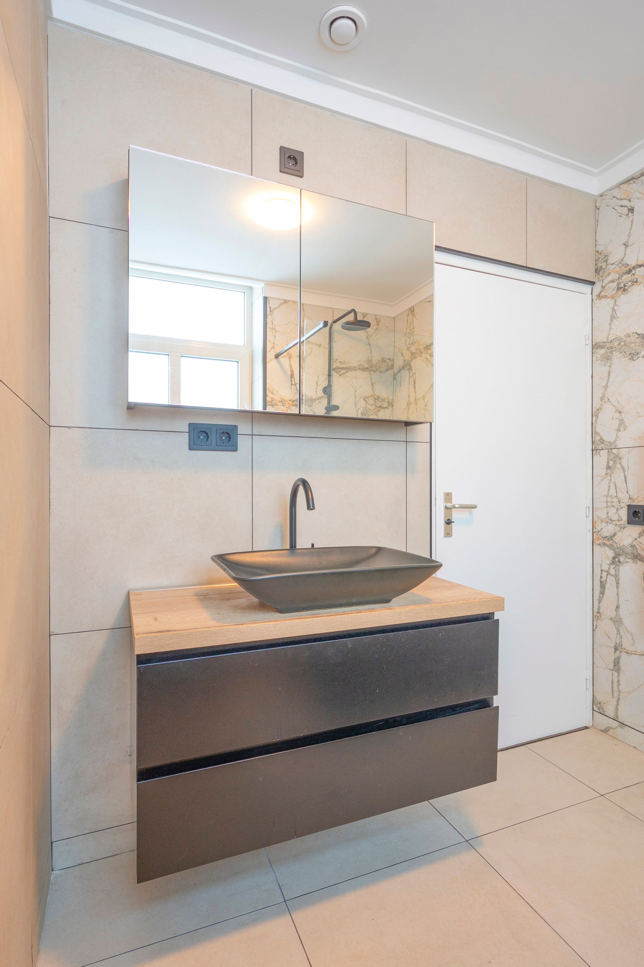 Foto 15 van Rijksweg 46-A