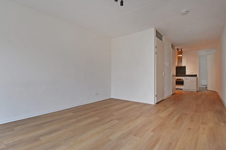 Foto 6 van Treilerweg 76-A