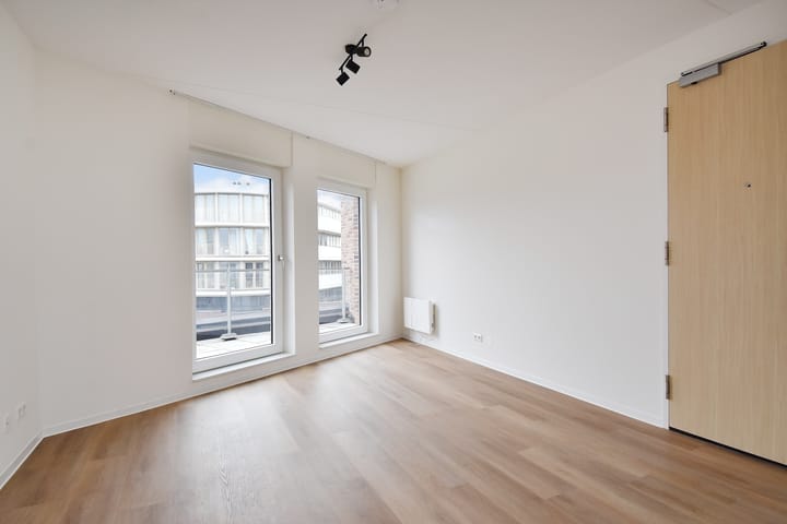 Foto 10 van Treilerweg 80-A