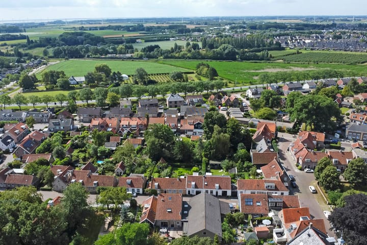 Photo 38 of Jachthuisstraat 5