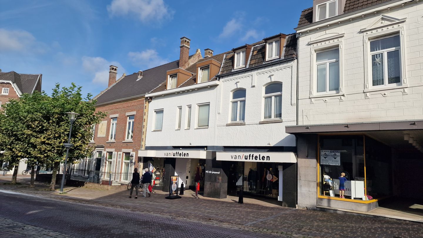 View photo 1 of Beekstraat 48-a