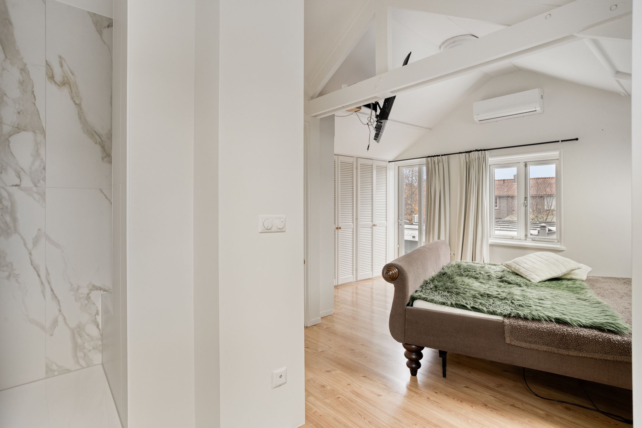 Foto 21 van Berghemseweg 131