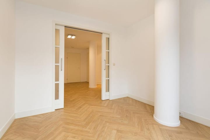 Photo 15 of Laan van Roos en Doorn 37-Q