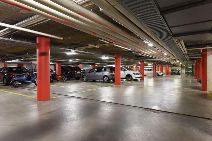 Photo 25 of Laan van Roos en Doorn 37-Q