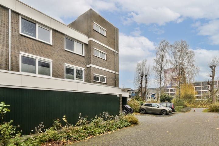 Foto 20 van Michaëlplein 156